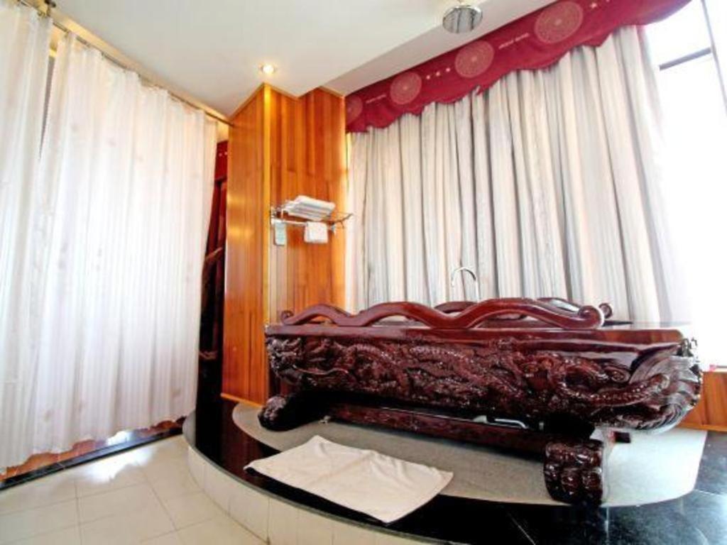 Orient Hotel Дананг Екстер'єр фото